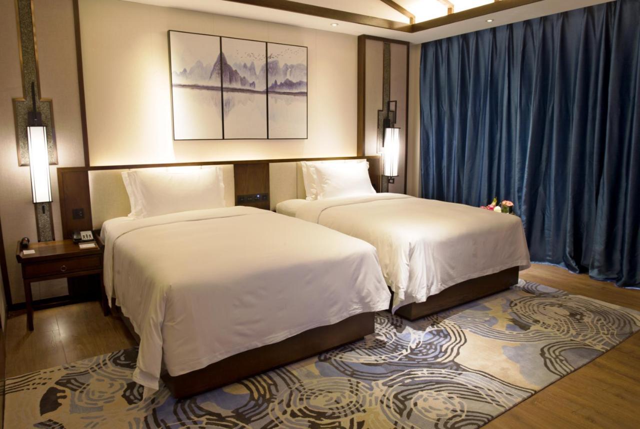 Wyndham Guilin Pingle Hotel Exterior photo