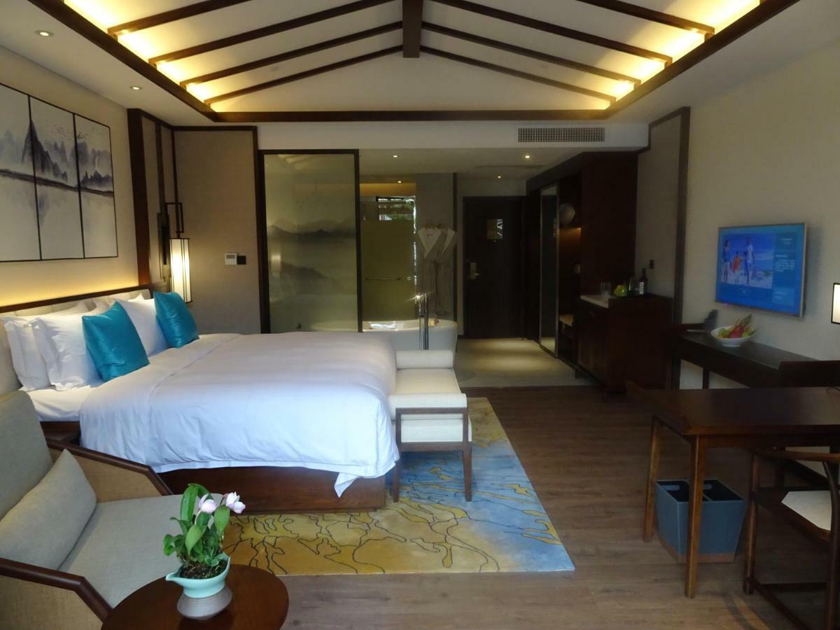 Wyndham Guilin Pingle Hotel Exterior photo
