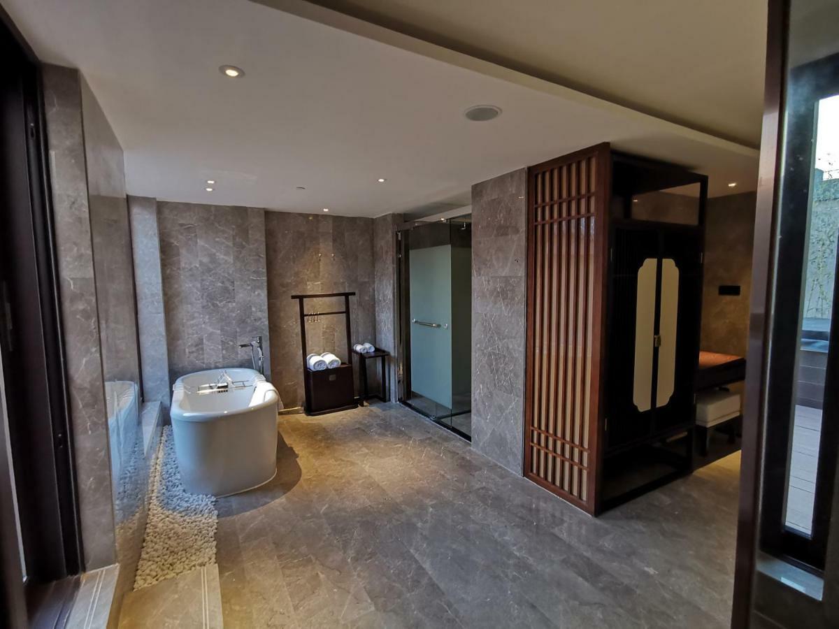 Wyndham Guilin Pingle Hotel Exterior photo